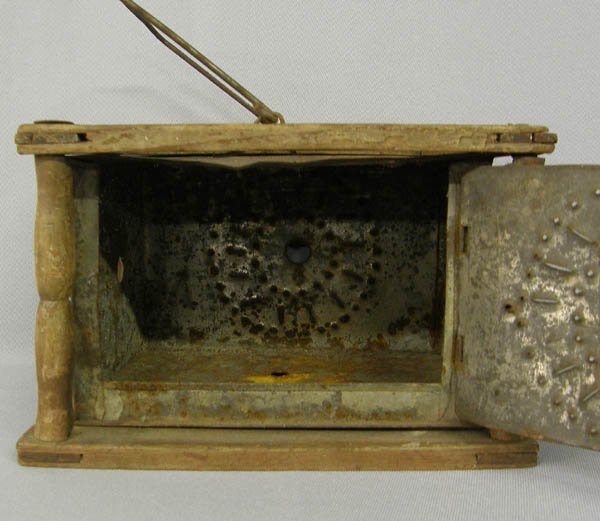 Antique Mennonite Tin Small Critter Carrier - 3