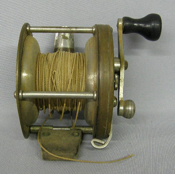 did they make a brass pflueger fishing reel Golden West Fly - 60 yd Pflueger President XT Low Profile Reels embody the rich tradition Antique Brass Pflueger Temco Fishing