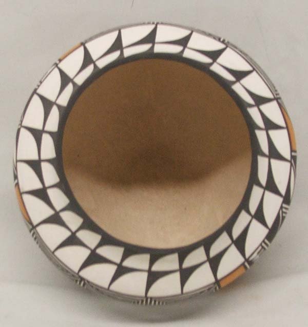 Acoma Jar Signed M.H.G. 6'' x 7'' - 2