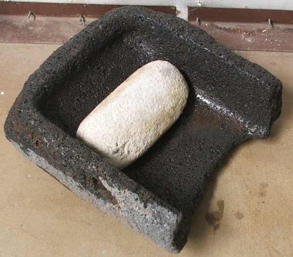 Prehistoric Stone Metate With Manos: MUST BE PICKED UP! Prehistoric Stone Metate With Manos MUST BE PICKER UP!