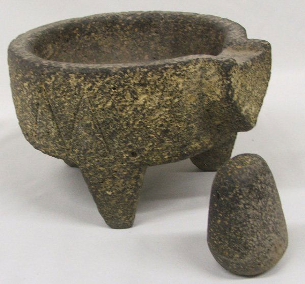 Zoomorphic Stone Grinding Mocojate with Pestle 7'': Stone Mortar & Pestle ''Mocojate'' 5''x7'', Animal Zoomorphic form. SHI $25.