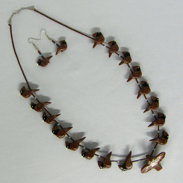 Navajo Cardinal Fetish Pipestone Necklace & Earrings: Navajo Red Cardinal Bird Fetish Pipestone Necklace 30'' & Matching Pierced Earrings. SHI $15.