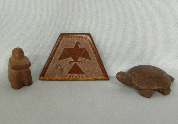 3 Sioux Pipestone Carvings, one is a pin : 3 Sioux Pipe Stone Carvings, one is a pin signed on the back by the artist, 1 3/4'' x 2 1/2''. SHI $15.