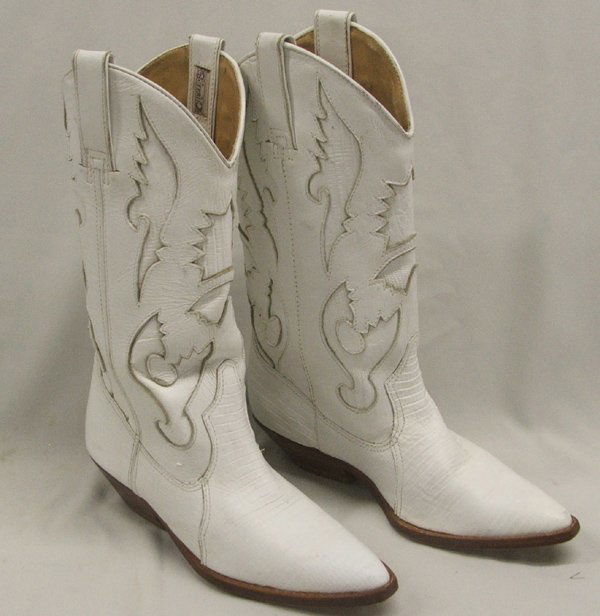 Pair Ladies White Circle S Cowboy Boots : Pair Ladies White Cowboy Boots Size 7M, Circle S Brand, Made in Brazil, 13'' High. SHI $20.
