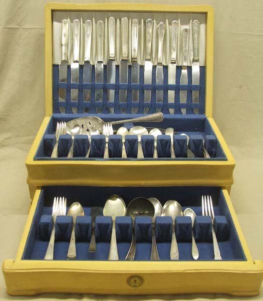 Vintage Rogers, Tudor, Oneida Silver Plate: 70 Plus Pieces, Vintage William Rogers Partial Silver Plate Set, miscellaneous, Tudor, Oneida, with stainless and silver plate, anniversary serving piece, butter knife, serving spoons, soup spoons, kn