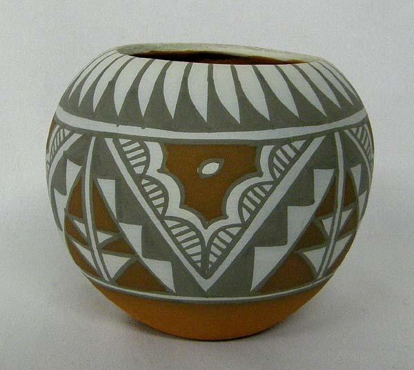 1987 Jemez Pottery by Mary Small: 1987 Jemez Pottery by Mary Small, measures approx. 3'' x 4.5''. SHI $20.