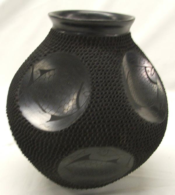 Mata Ortiz Black Textured Pot by Jose Gonzales: Mata Ortiz Black Textured Pot by Jose Gonzales, very unusual shape, measures approx. 9'' x 8.5''. SHI $45.