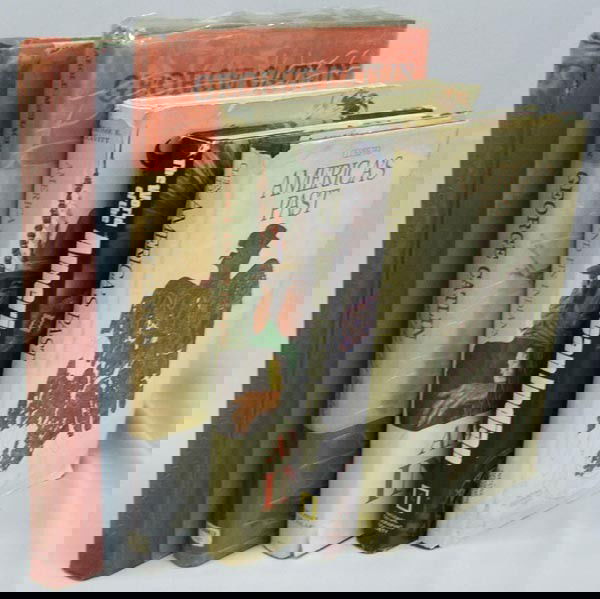 5 Hardback Indian Books: 5 Hardback Indian Books. 1. America and Its Indians by Dr. Jerome E. Leavitt. 2. Clues To America's Past, National Geographic Society. 3. George Catlin and the Old Frontier, a biography and picture ga