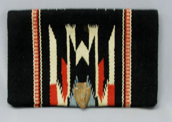 Vintage Fred Harvey Chimayo Handwoven Wool Purse: Vintage Fred Harvey-Chimayo Hand-woven in New Mexico 100% Wool Purse. Measures 6''x9''. Original label inside purse. Copper Arrow Head Snap in front. SHI $15
