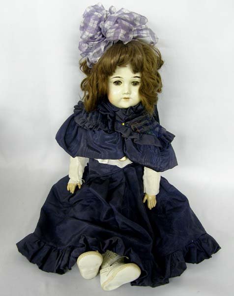 Antique French German Kestner Composition Doll: Antique French German Kestner Doll. Body, hands & legs are composition, has open mouth, glass open eyes that do not shut. Hinged knees, Locket when open reads ''La Marley''. Doll measures approx. 25''