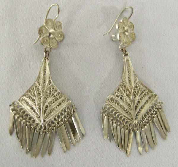 Syrian Silver Filigree Pierced Earrings: Syrian Silver Filigree Pierced Earrings. Comes with original bag from Damascus Syria. Measure approx. 2.5''Lx1''W. SHI $15.