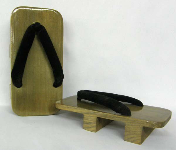 Vintage Japanese Mens Wooden Sandals (Getas): Vintage Japanese Mens Wooden Sandals (Getas). Measures approx. 9''Lx4.25''W. SHI $20.