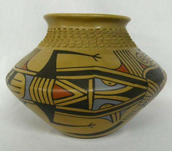 Mata Ortiz Textured Polychrome Lizard Pot: Mata Ortiz Textured Polychrome Lizard Pot by Jesus Tena, Unsigned. Measures approx. 6''Hx8''W. SHI $30.