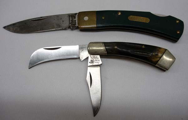 2 Pocket Knives-Schrade Old Timer, Frost 2 Blade: 2 Pocket Knives-Schrade Old Timer, Frost 2 Blade. The Frost 2 blade knife has a bone handle. The Scrade one blade knife is 3.75'' closed and 6.5'' open. Buyers Pay Actual Shipping and Handling Charges