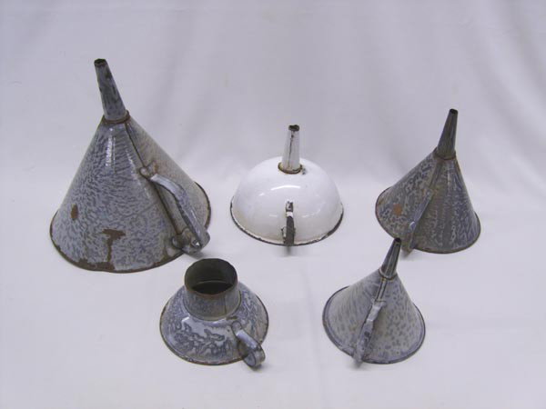 5 Antique Graniteware Tin Funnels: 5 Antique Graniteware Tin Funnels. The largest measures approx. 8 1/2''H x 7 1/2''Diameter. Buyers Pay Actual Shipping and Handling Charges(see terms and conditions for more information).