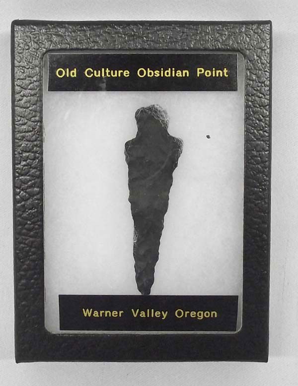 Warner Valley Oregon Obsidian Arrowhead Point: Obsidian Point Warner Valley Oregon. Measures approx. 2 1/2'' long. Buyers Pay Actual Shipping and Handling Charges(see terms and conditions for more information).