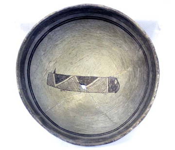 Prehistoric Classical Mimbres Caterpillar Bowl: Prehistoric Native American Classical Mimbres Caterpillar Bowl. The geometric caterpillar has triangular eyes, open mouth, antennae and little feet and it is approx. 5.5'' long. The bowl is 4.5''x9''.