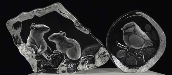 Mats Jonasson Hand Sculptured Lead Crystal Bird: Mats Jonasson Hand Sculptured Lead Glass Crystal Art. From Sweden. Full Lead. Original authentication tags. Little Bird is 3''H x 3.5''W, # 3500 The Chipmunks are no longer in production; 4'' x 6''. #