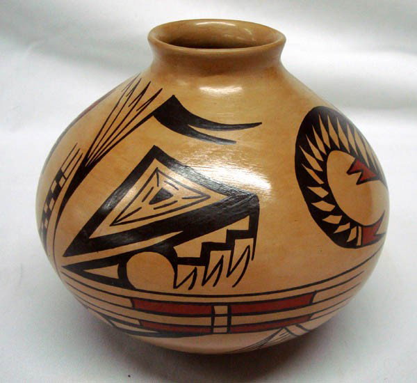Mexican Mata Ortiz Painted Pot by Enriquez: Mexican Mata Ortiz Painted Pot signed by Tito Enriquez. 5''H x 7'' diameter. Fish motif. Buyers Pay Actual Shipping and Handling Charges(see terms and conditions for more information)