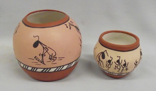 2 Jemez Ant Pottery - Patricia Jones: PUEBLO: Jemez ETHNICITY: Native American DESCRIPTION: Cute Jemez ant pottery. On the bottom: Patricia Jones, Jemez, N.M. Ants on the inside and outside of the cute pots. Ants are dancing, chopping woo
