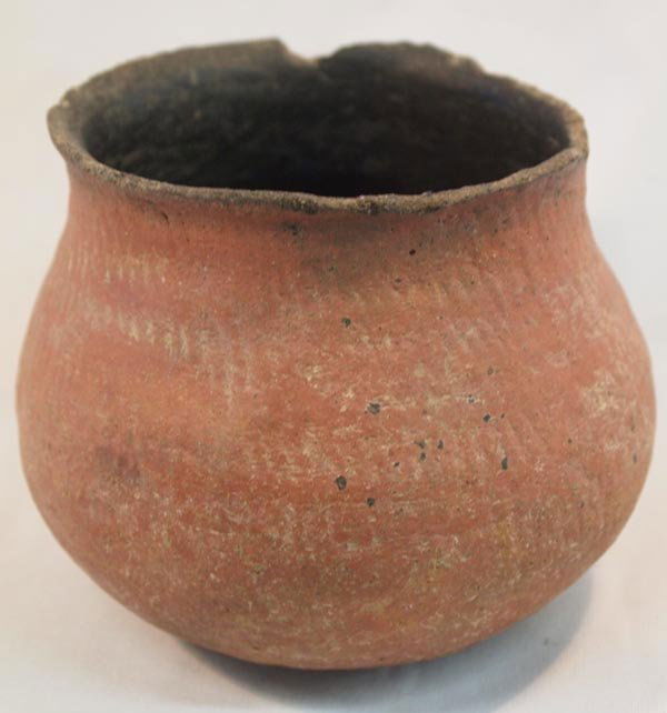 Prehistoric Redware Salado Jar: Prehistoric Salado Jar, as found condition. No restoration or overpaint, as found condtion. Reddish color, some texturing on the outside and some chips on rim. Measures approx. 4''H x 5 1/4''W.