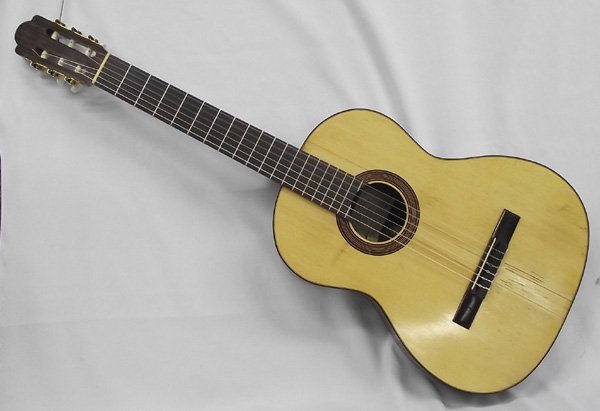 Spanish Classical Guitar and Case - George Bowden: Spanish Classical Guitar and Case - George Bowden. Label inside guitar says, ''George M. Bowden, Constructor De Guitarras, Palma De Mallorca, Espana.'' It also says ''Modelo M. 'Fiesta', 30-6-71 [June