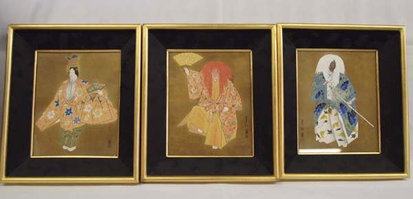 Vintage Japanese Silk Screen Kabuki Players Prints: Vintage Japanese Silk Screen Kabuki Players Prints, all 3 are signed by artist, each is in original fram or embroidered silk and gold laquer, these are estate items brought back from Japan in 1960, go