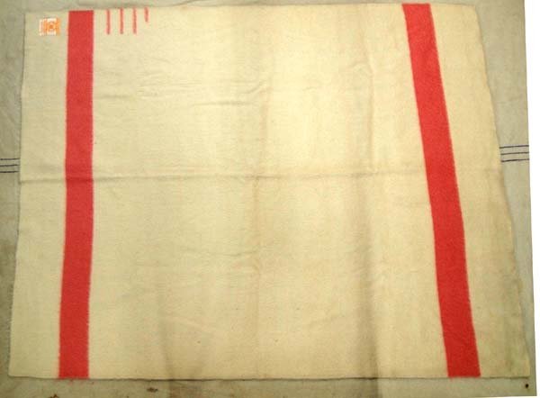 Hudson Bay Blanket 3.5 Point Pink Stipe: Hudson Bay Blanket 3.5 Point Pink Stripe. Beautiful ivory blanket with a pink stripe on each end and 3.5 points. Has label which says, ''HUDSON'S BAY POINT BLANKET'' and measures 62''x80''.