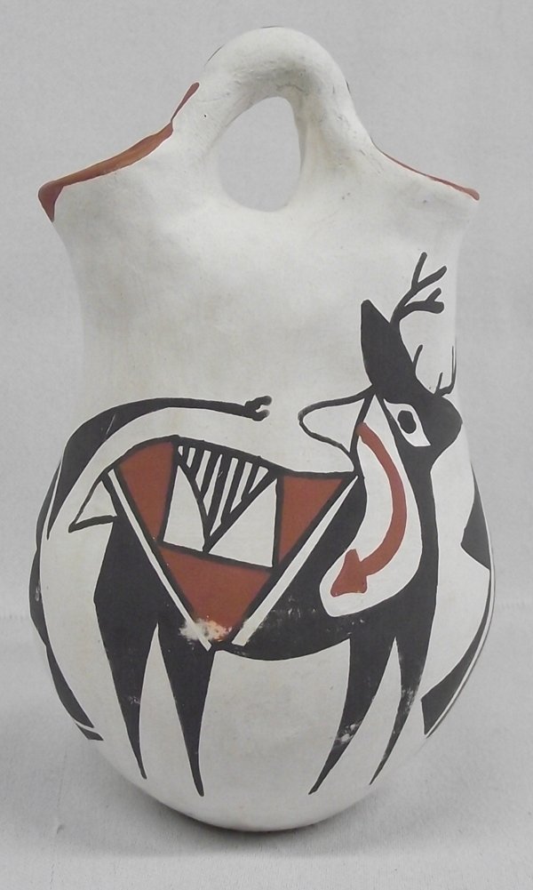 Zia Polychrome Deer Wedding Vase by R. Malie: From the Nick and Suzanne Nicholas Collection we have a Zia Polychrome Deer Wedding Vase by R. Malie, measures 4'' x 2'', circa mid-20th century