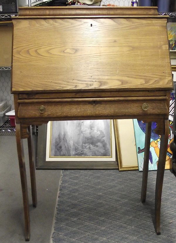 Antique Oak Drop Leaf Desk MUST BE PICKED UP: Antique Oak Drop Leaf Desk MUST BE PICKED UP measures approx. 43''H x 26''W x 13.5''Deep