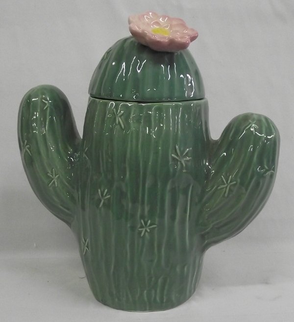 Treasure Craft Sahuara Cactus Cookie Jar: Cactus Cookie Jar by Treasure Craft. Collectible cookie jar from Treasure Craft, measuring 13''H x 12''W.