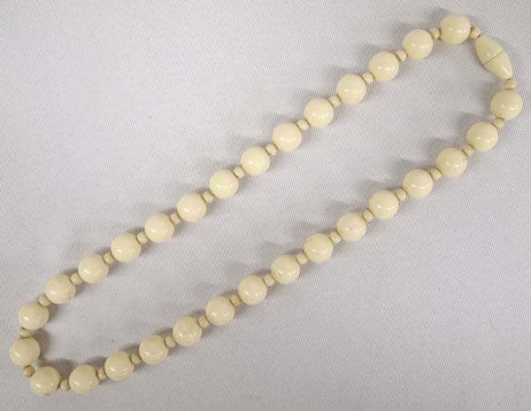 Estate Ivory Bead Choker: Estate Ivory Bead Choker, measures 16'' end to end, and largest bead measures .5''D
