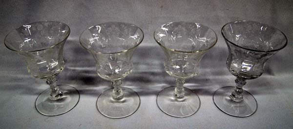 4 Vintage Cambridge Rose Point Oyster Glasses: 4 Vintage Cambridge Rose Point Oyster or Fruit Cocktail, clear etched, pattern #3500, measure 4.75'' Tall