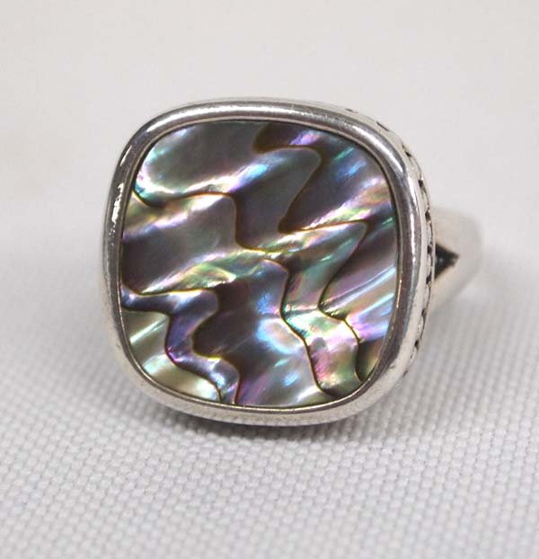 Sterling Silver Abalone Ring, Size 7.25: Sterling Silver Abalone Ring, Size 7.25, beautiful craftsmanship, hallmarked .925, measures .75''L, 6.44g in total wt.