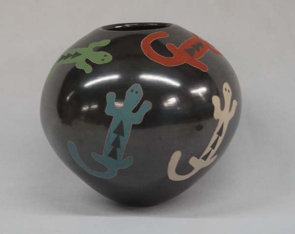Mata Ortiz Polychrome Lizard Jar by Joli Armerez (1 of 2)