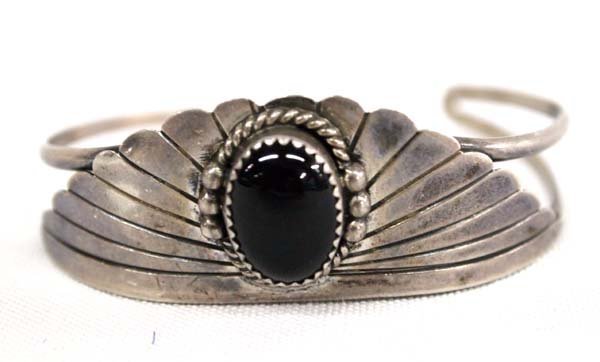 1950 Navajo Sterling Silver Onyx Cuff Bracelet (1 of 3)