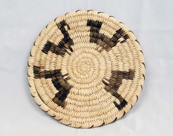 Tohono O'odham Pictorial Chicken Flat Basket (1 of 3)