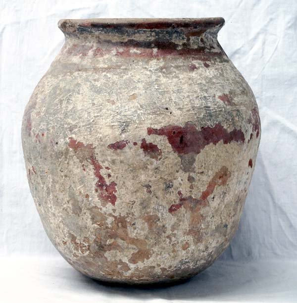 Historic Tohono O'odham Pottery Cooking Pot (1 of 3)