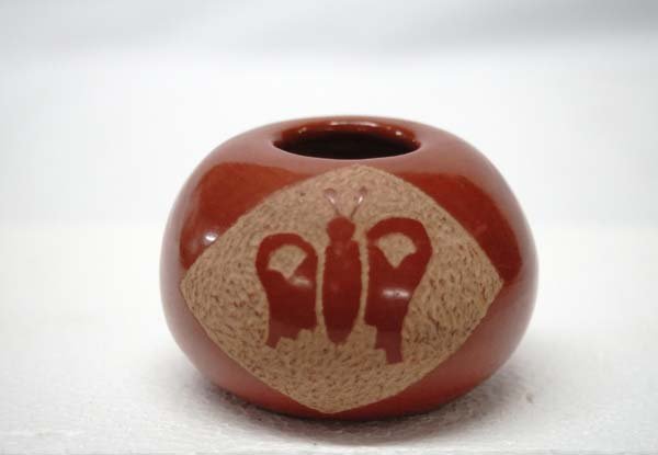 Santa Clara Miniature Butterfly Bowl, Belen Tapia (1 of 2)