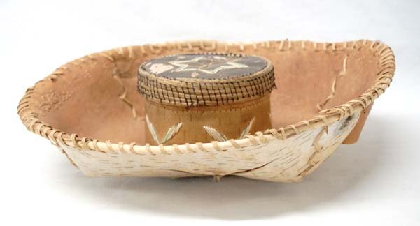 Pr Vintage Native American Birchbark Baskets (1 of 4)