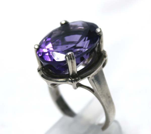 Sterling Silver and Amethyst Ring, Size 9 (1 of 3)