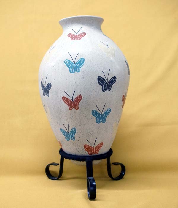 Mata Ortiz Polychrome Butterfly Jar by Crus Selia (1 of 4)