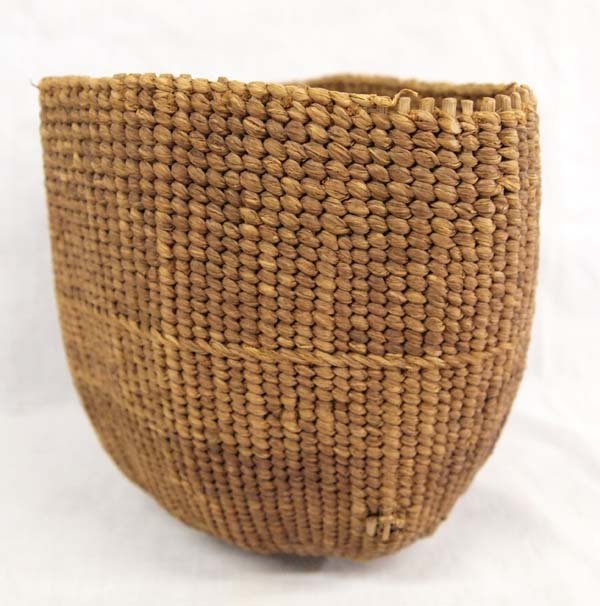 Native American Northwest Coast Tsimshian Basket (1 of 3)