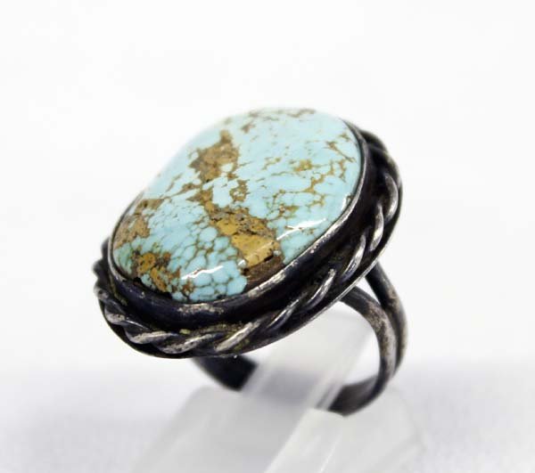 Vintage Navajo Sterling Turquoise Ring, Size 6.5 (1 of 3)