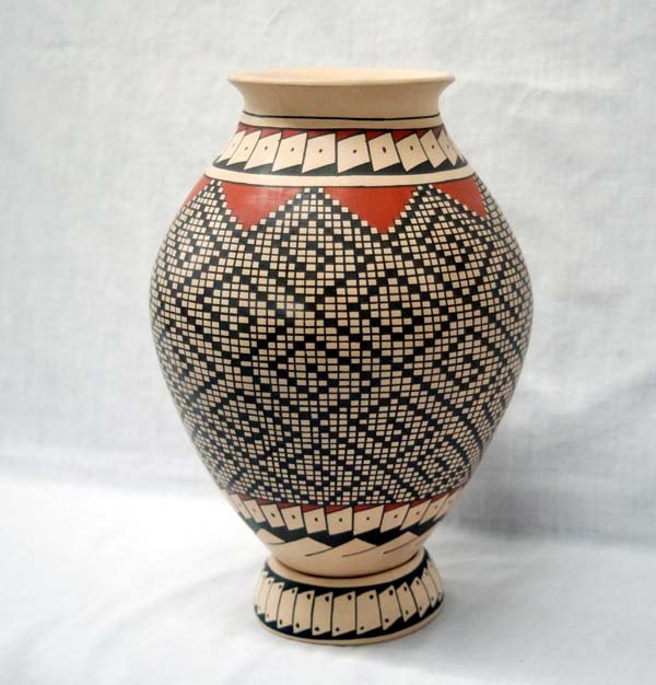 Mexican Mata Ortiz Polychrome Jar by Jorge Mora (1 of 3)