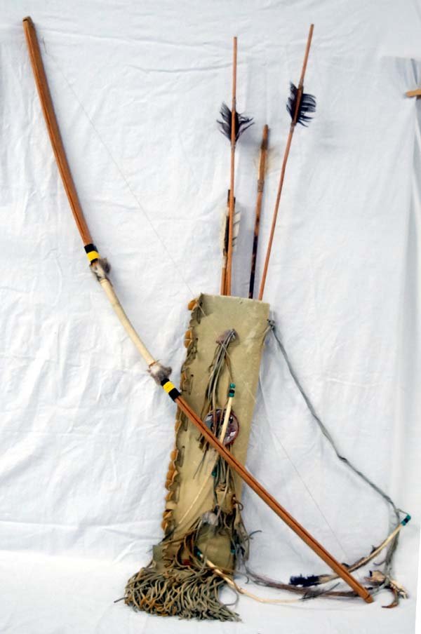 Native American Bow and Arrows in Leather Quiver (1 of 3)