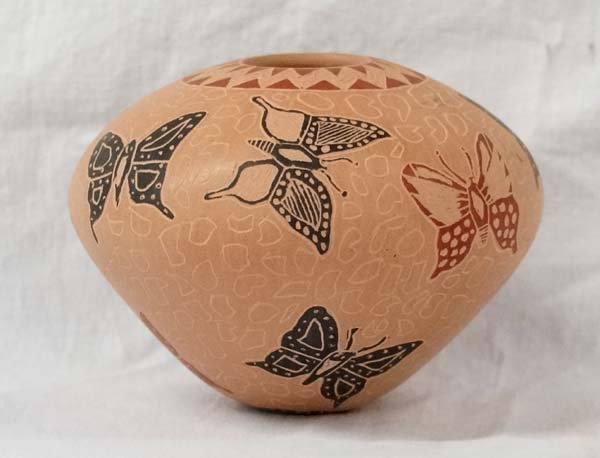 Mexican Mata Ortiz Polychrome Butterfly Jar, Ortiz (1 of 3)