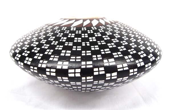 Mexican Mata Ortiz Eye Dazzler Pillow Pot by Ortiz (1 of 4)