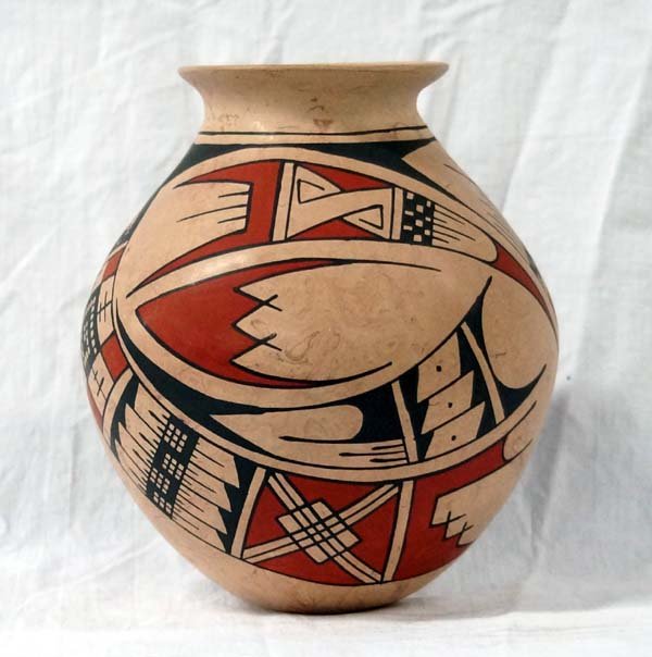 Mexican Mata Ortiz Polychrome Paquime Inspired Jar: Mexican Mata Ortiz Polychrome Paquime' Inspired Jar, measures 6.5''H x 6''D, geometric and abstract designs on marbleized clay
