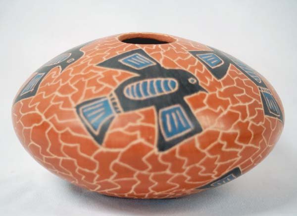 Mexican Mata Ortiz Sgraffito Bird Jar by L. Ortiz (1 of 3)
